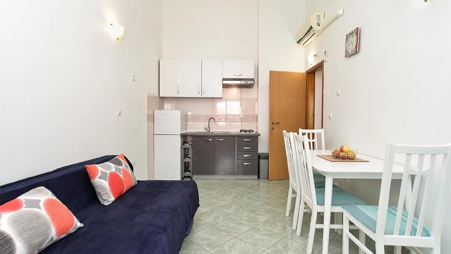 Ferienwohnung Fuer 3 Personen Ca 35 Qm In Pula, Istrien Istrische Riviera 0*, Pola