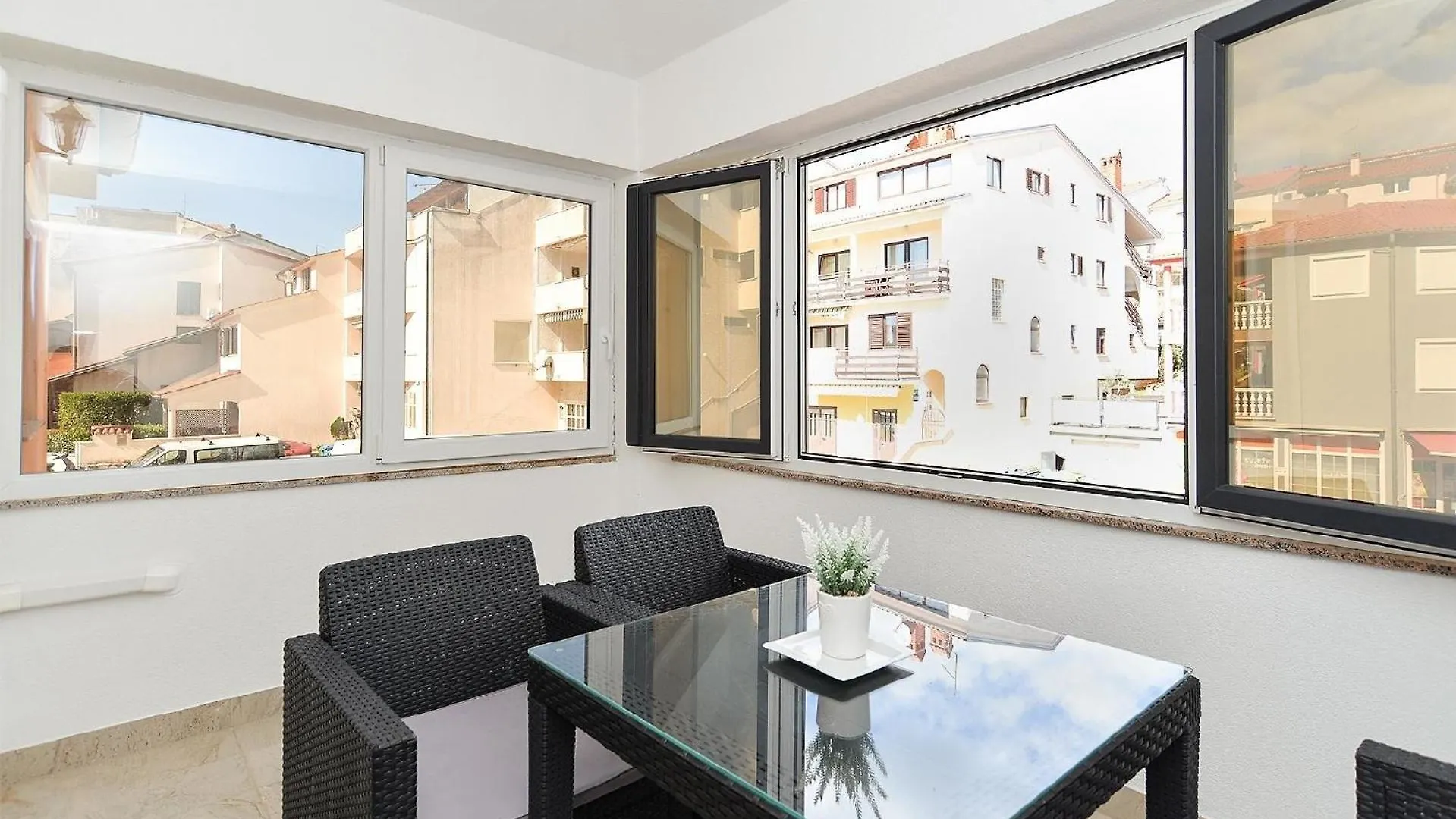 Apartment Ferienwohnung Fuer 3 Personen Ca 35 Qm In Pula, Istrien Istrische Riviera